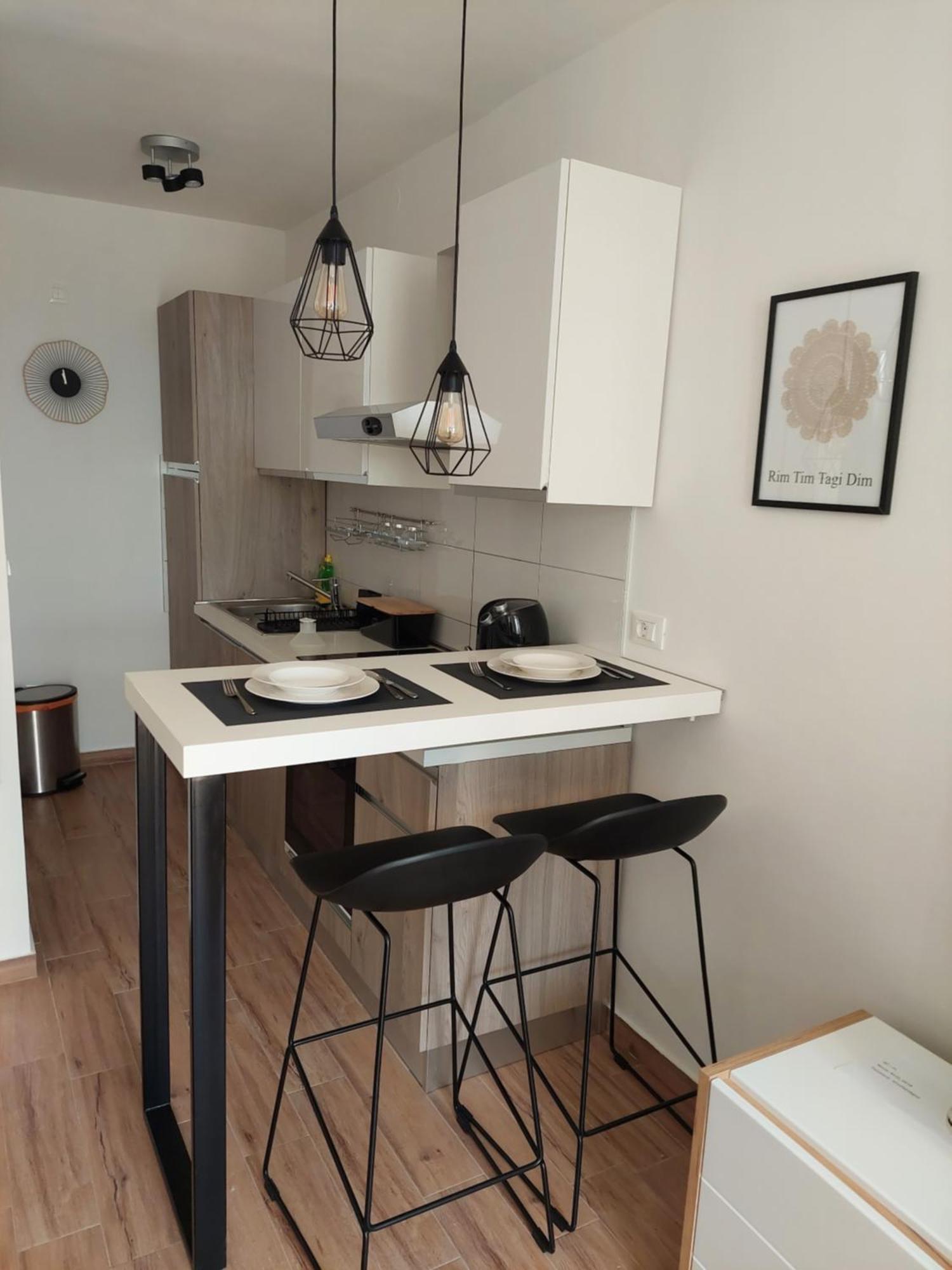 Studio Apartman Kiara Bol Exterior photo